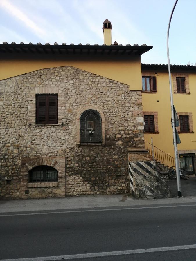 Sulle Orme Di Francesco Appartamento Blu Bastia Umbra Exteriér fotografie
